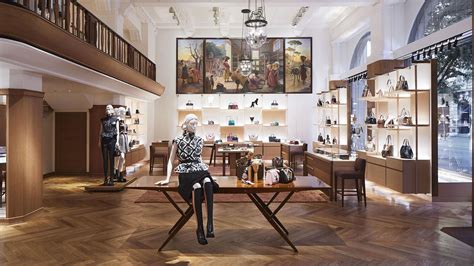 louis vuitton boutique en ligne suisse|louis vuitton switzerland price list.